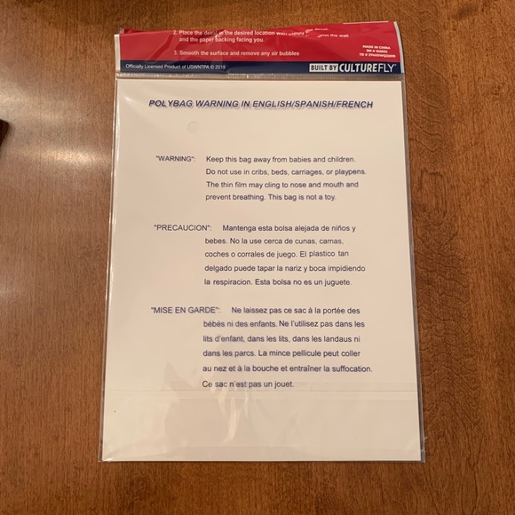 🖤$5 SALE NWT USWNT Soccer Wall Decal - Picture 3 of 4